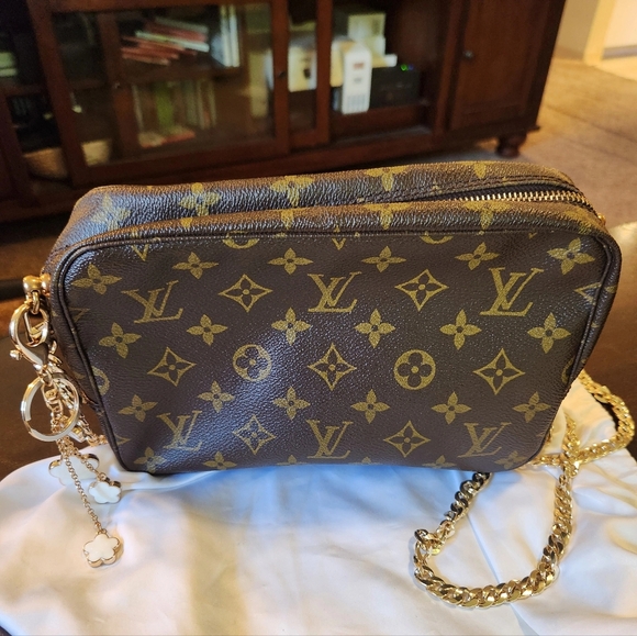 Louis Vuitton Trousse 23 Shoulder/Crossbody Bag - Picture 11 of 17